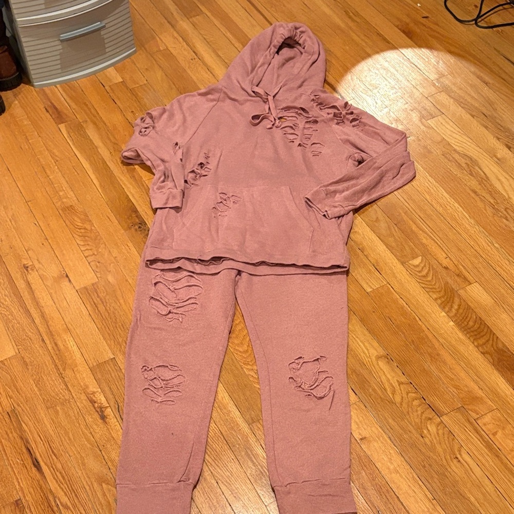 Better Be Mauve Distressed Lounge Set